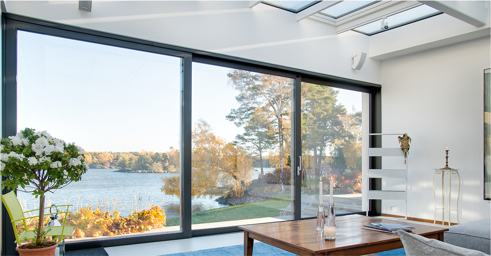 beautiful-view-blue-lake-captured-from-inside-villa (2) 14